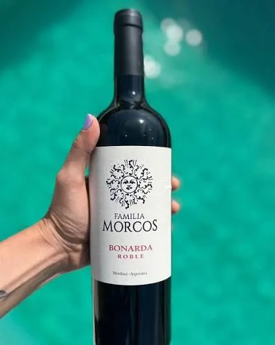 Familia Morcos Bonarda Roble